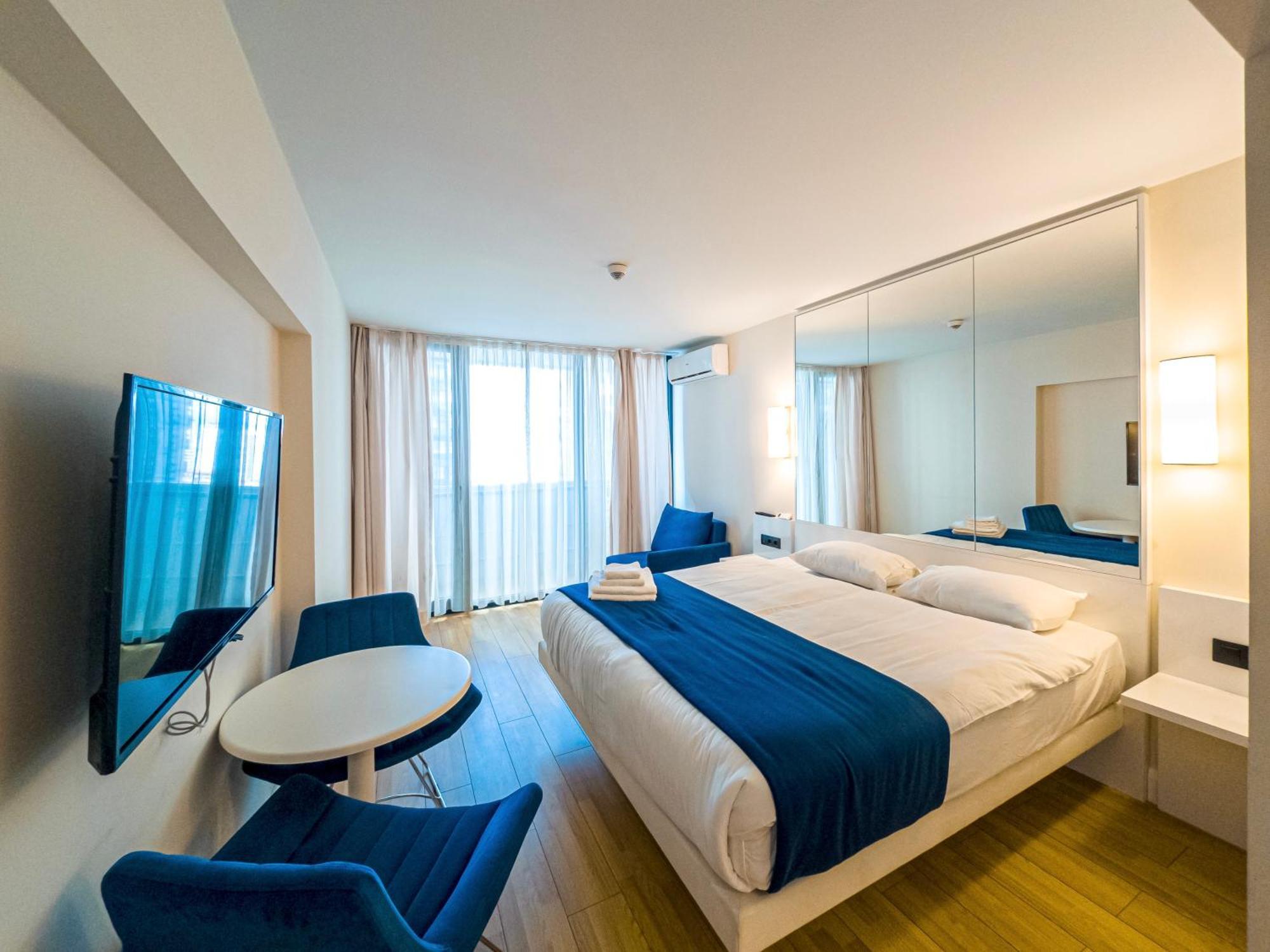Cozy City Apartments In Orbi Batumi Exterior photo